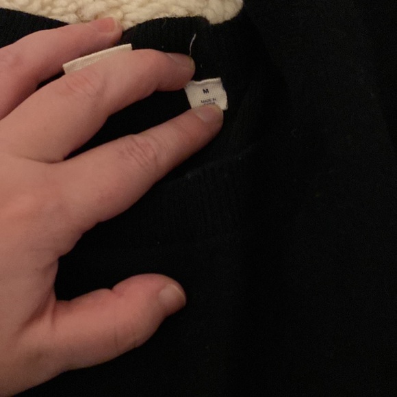 Gap Ruffle Sweater - Picture 4 of 4